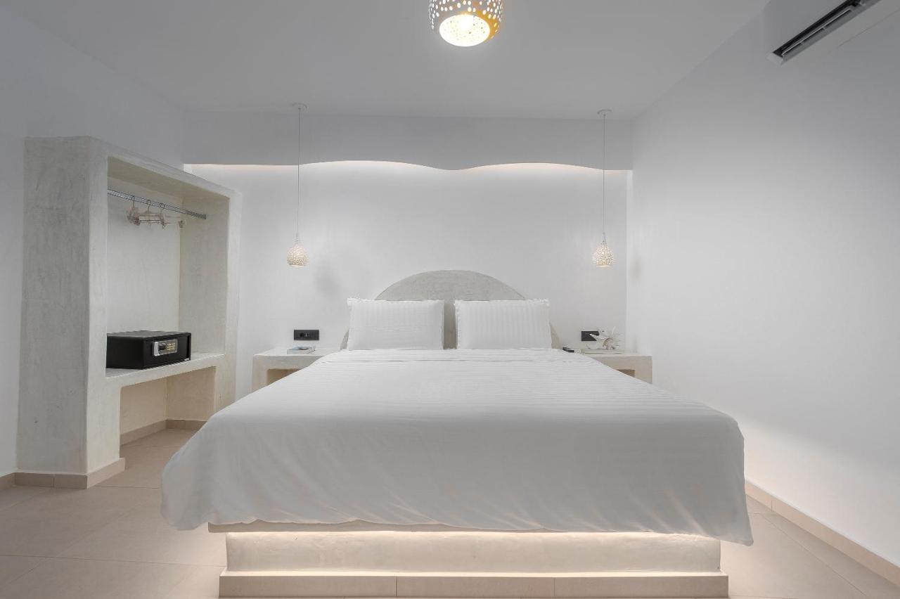 Sole D'Oro Luxury Suites เอีย ห้อง รูปภาพ