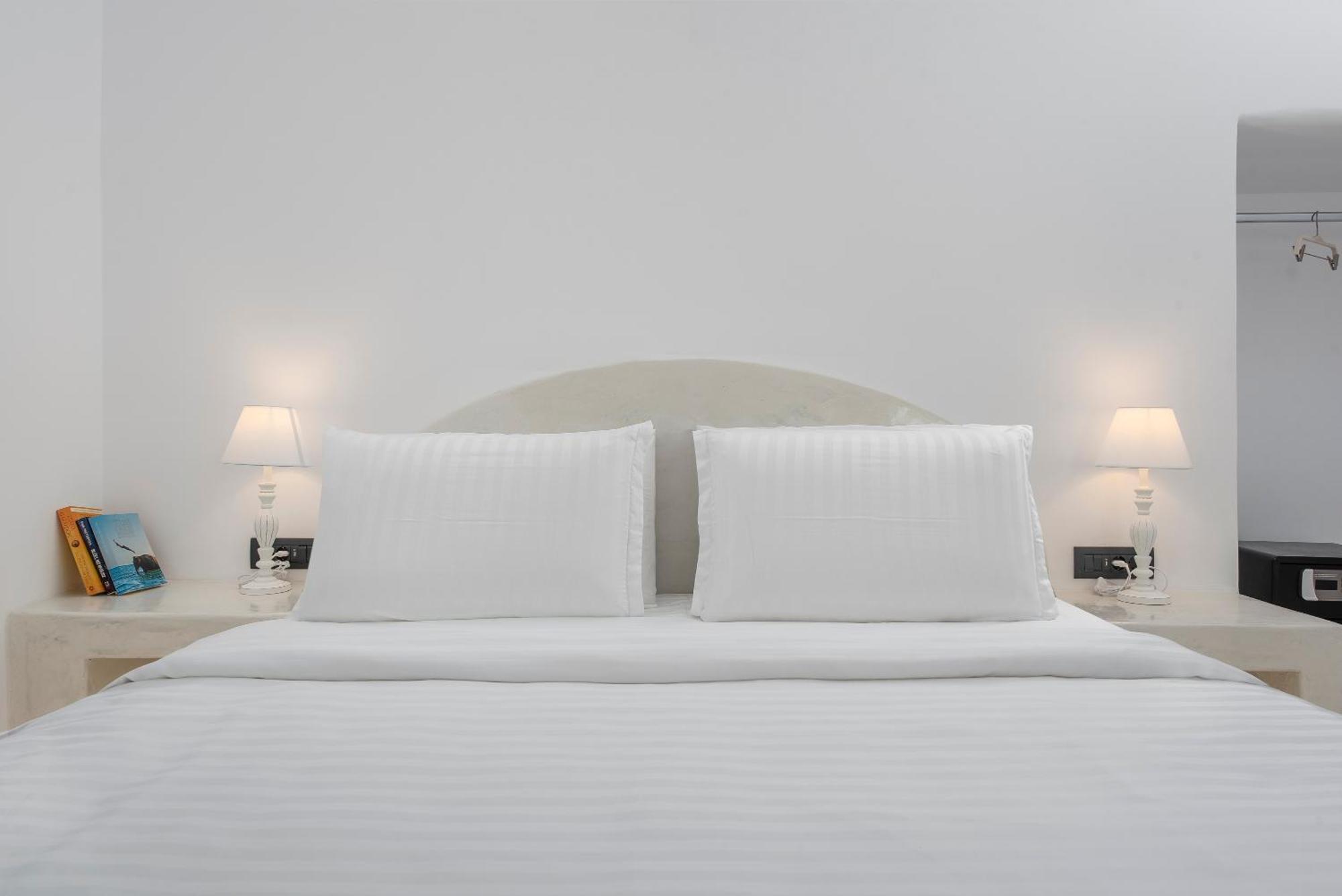 Sole D'Oro Luxury Suites เอีย ห้อง รูปภาพ